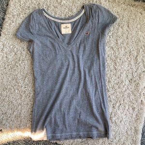 Hollister gray v neck tee